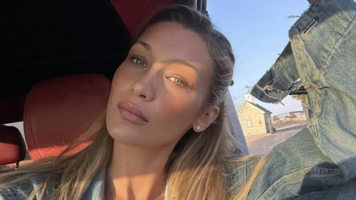 Bella Hadid compartiendo un mensaje emotivo sobre su lucha contra un nuevo brote de la enfermedad de Lyme en redes sociales